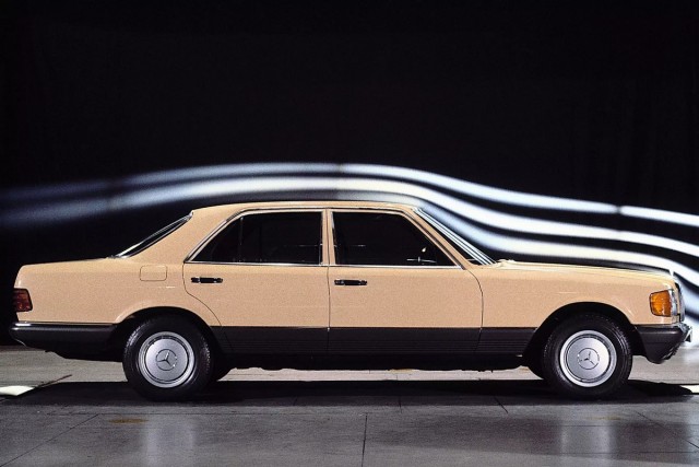 45 лет Mercedes-Benz W126