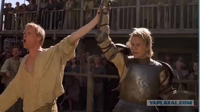 Вижн (Пол Бетани) и Джокер (Хит Леджер) в одном кадре.