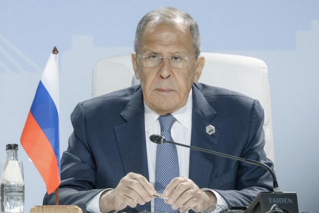 Лавров отметил, что экономика Европы приходит в удручающее состояние