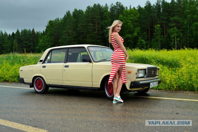 Девушки и авто 16+