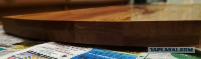 Стол для кухни из входной двери