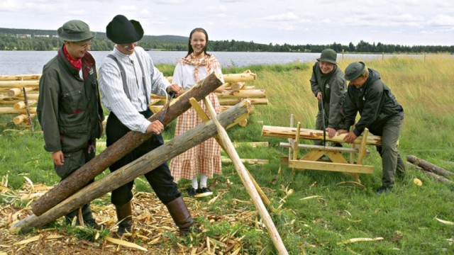 Всего 4 картинки, а сколько чувств..