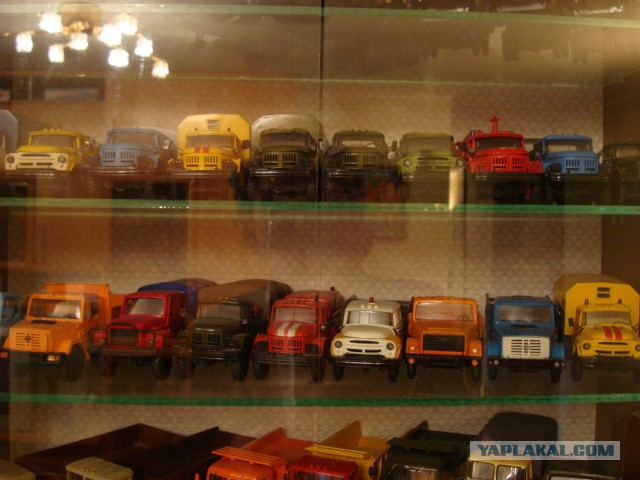 Большая коллекция маленьких машин