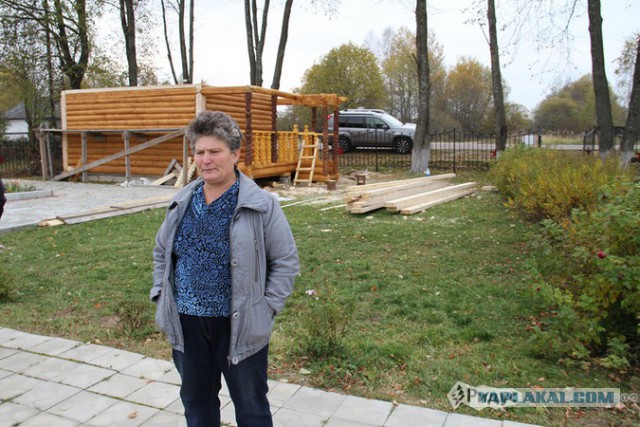 Полк погибших советских солдат хранится в сарае