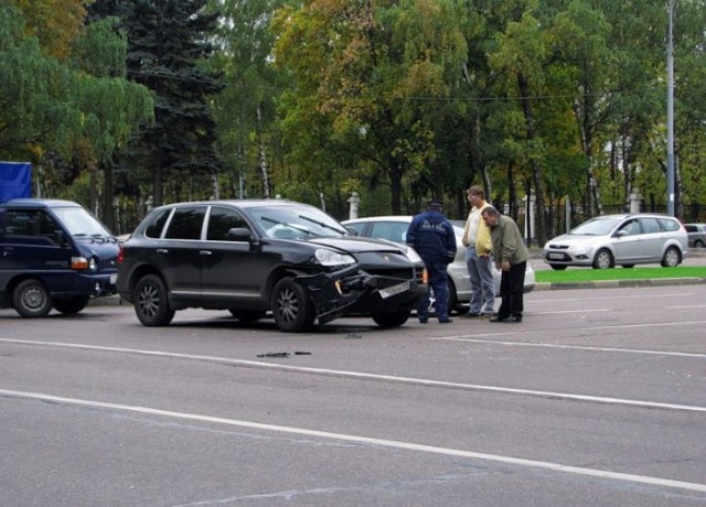 Серьезная авария возле МГУ