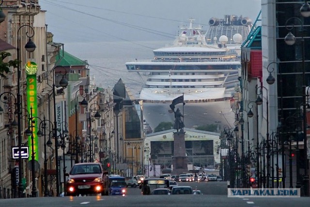 Тем временем во Владивостоке