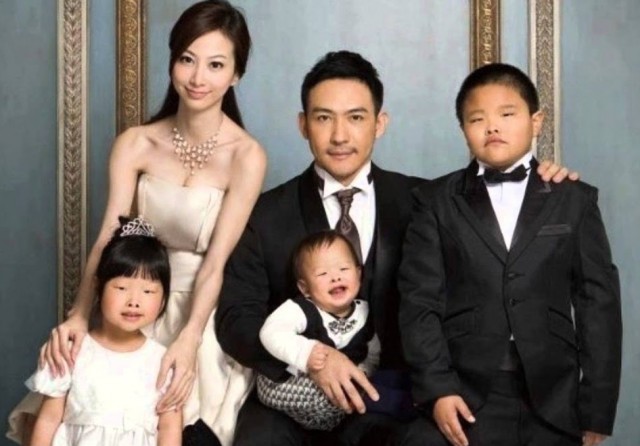 «Тещи лезут в постель, не бреются, ты для них игрушка»: Почему русские мужчины не так уж и сильно хотят жениться на китаянках