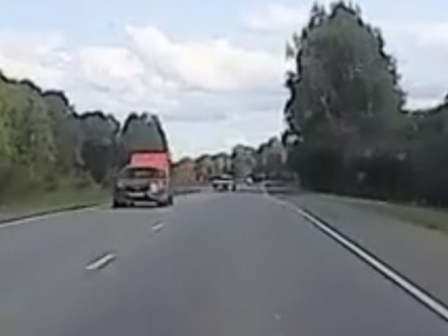 Когда очень повезло с шириной обочины
