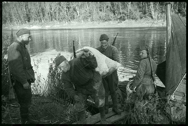 Фотоархив Великой Отечественной войны: найденные снимки фотокорреспондента С. И. Лоскутова