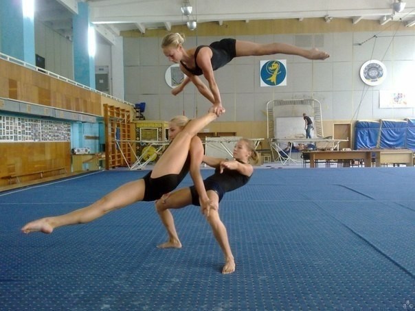 Гимнастика вопреки физике