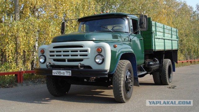 Роскошный грузовик ЗИЛ из Севастополя