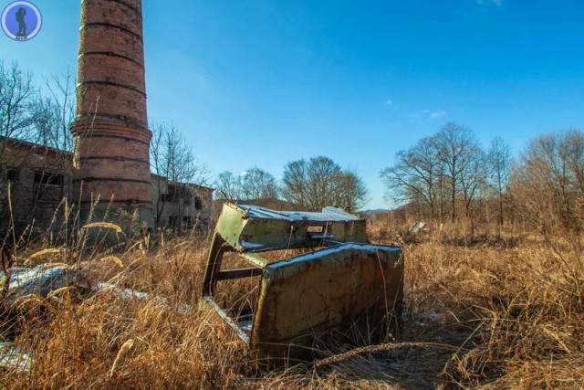 Заброшенная база ядерных ракет Р-17 ОТРК "Эльбрус": Автопарковое хозяйство ПРТБ
