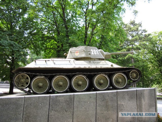 Где красные звезды?