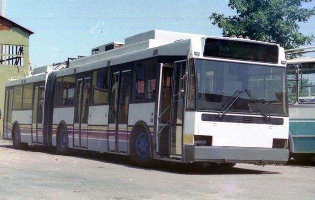 Игра на ЯПе: Угадай АВТО-3