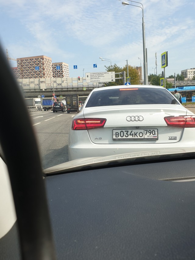 А правда, что такой номер может стоить много денег?