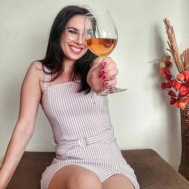 Девушки не без вредных привычек