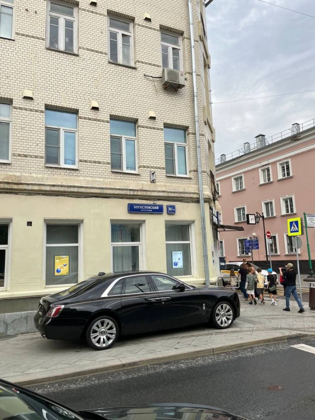 Беспринципная парковка на Патриках