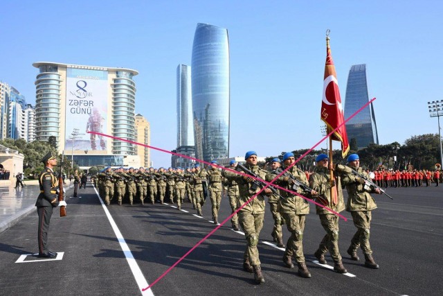 Турецкий военный самолет потерпел крушение в Грузии