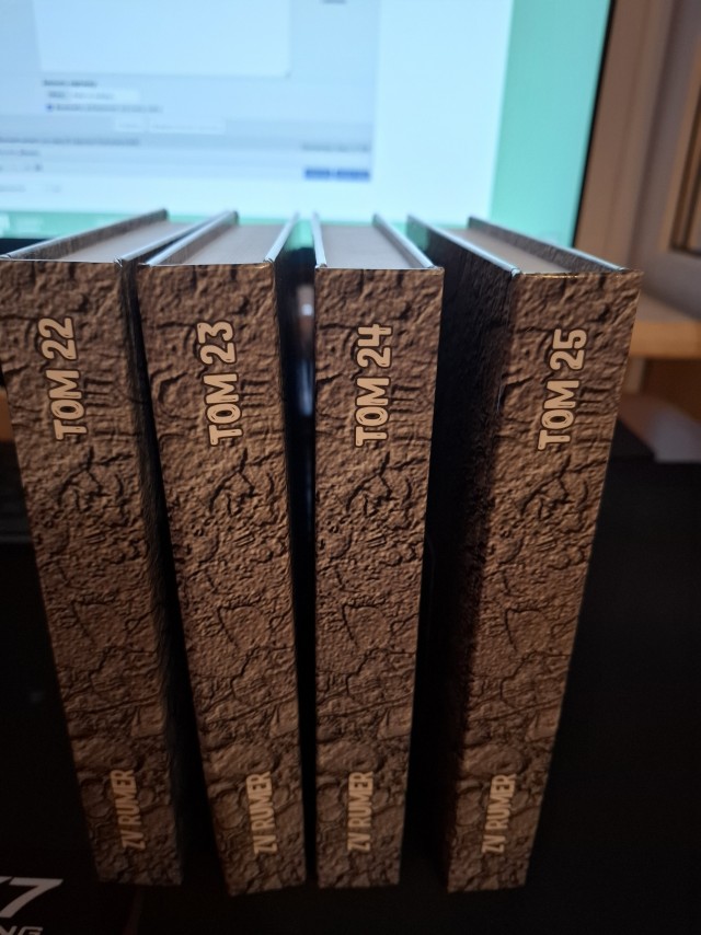 Книга ПОВЕСТИ