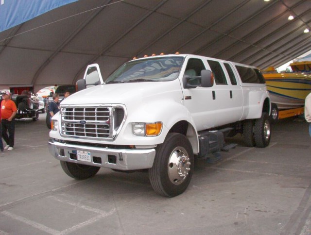 Бегемот от FORD