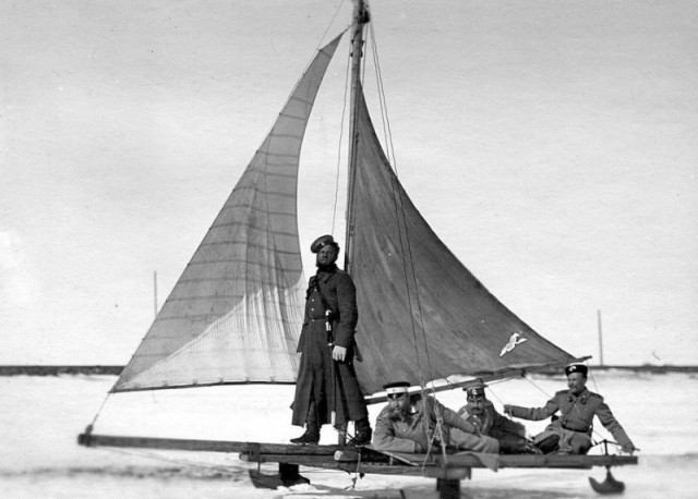 История в фотографиях