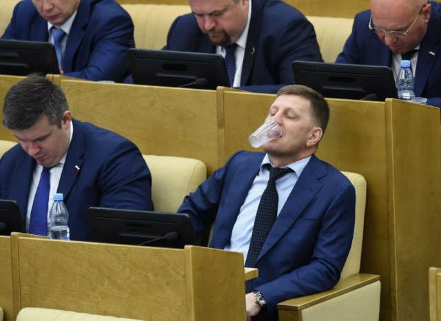 В Петербурге появилось и почти сразу же пропало граффити с Марией Колесниковой