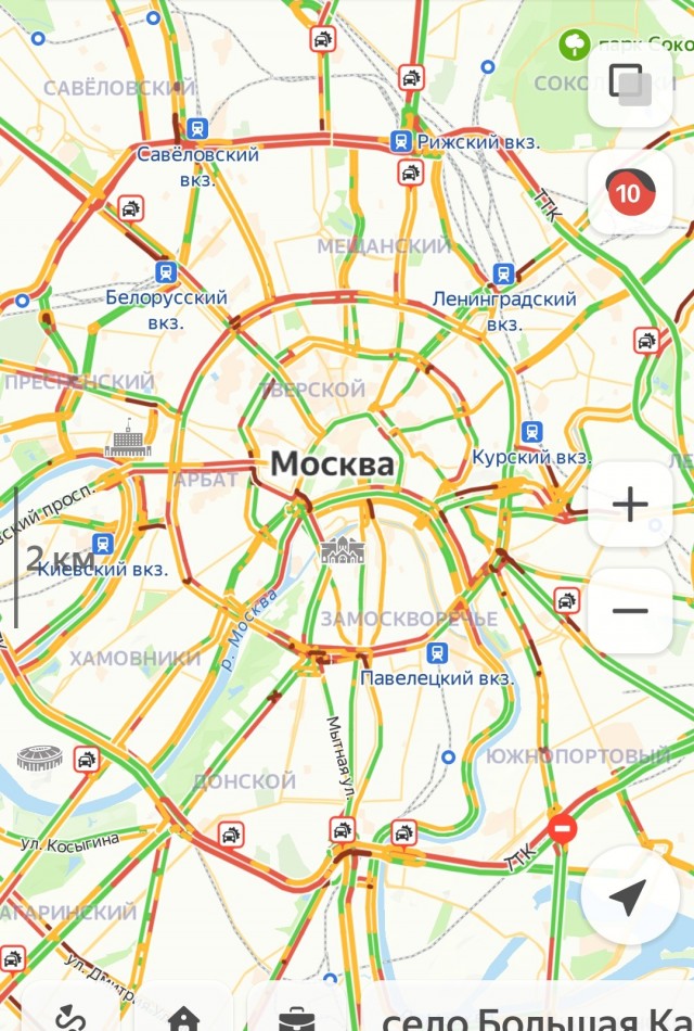 Москву накрыл снегопад, пробки - зашкаливают