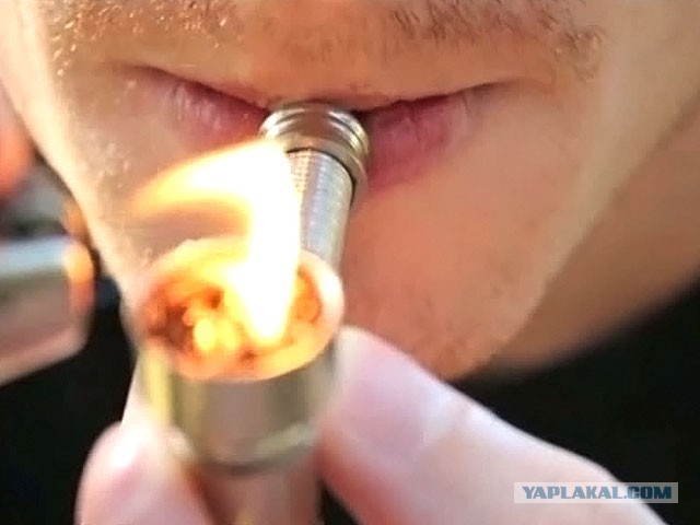 Москвич приковал сына к батарее за курение спайса