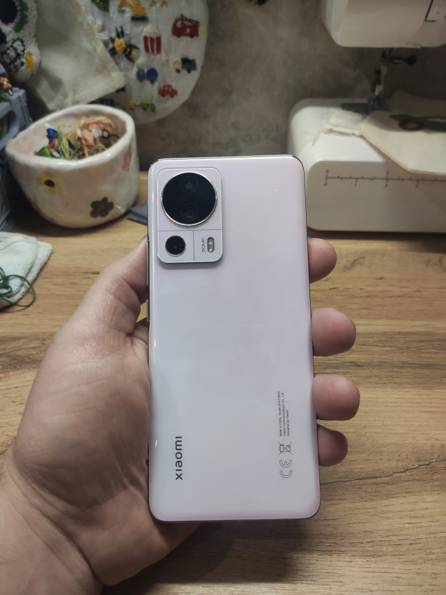 Запродам iphone se, mi 9t pro, 13 lite
