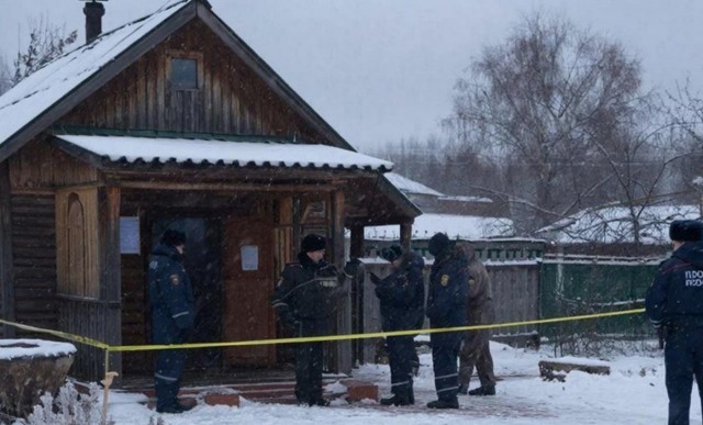 Интересно, что не поделили они в бане