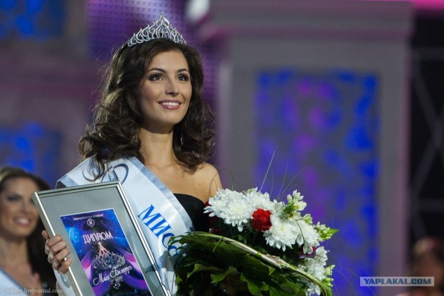 Мисс Беларусь 2012. Дефиле в купальниках.