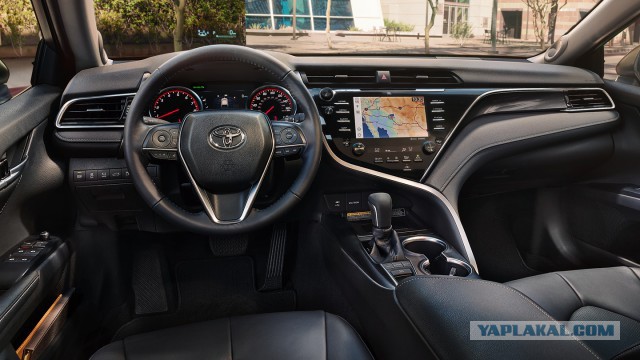 Объявлены российские цены Toyota Camry нового поколения