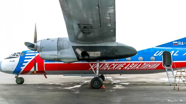 "Ламповый" самолет. Ан-24Б. RA-47187