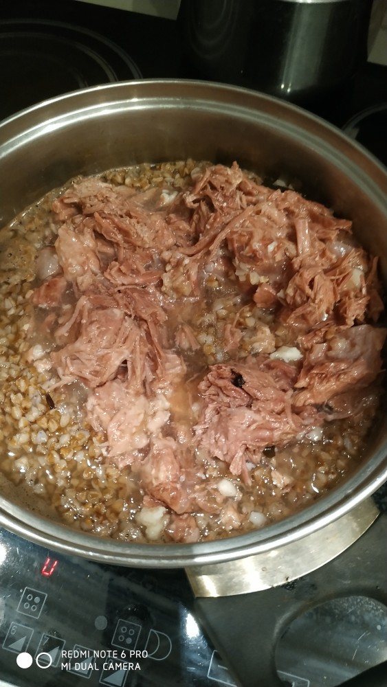 Говядина тушеная, высший сорт... Все по ГОСТу, но где же мясо?