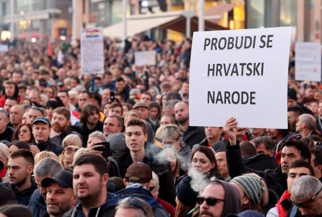 Европейцы протестуют против ковидных ограничений. На улицы выходят десятки тысяч