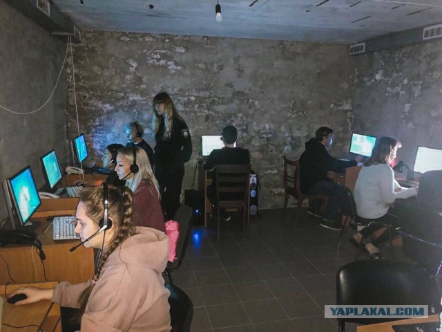 США перебросили в Испанию 4 ядерных бомбардировщика после заявления Путина о выходе из Договора о СНВ