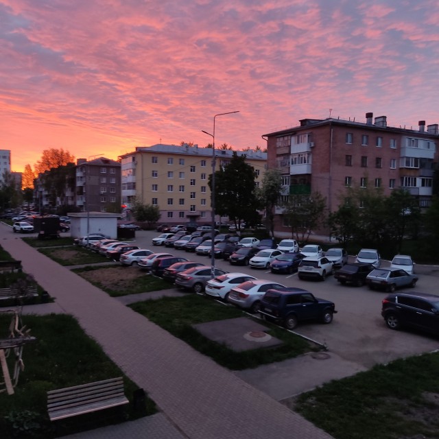 Закат после грозы в Москве