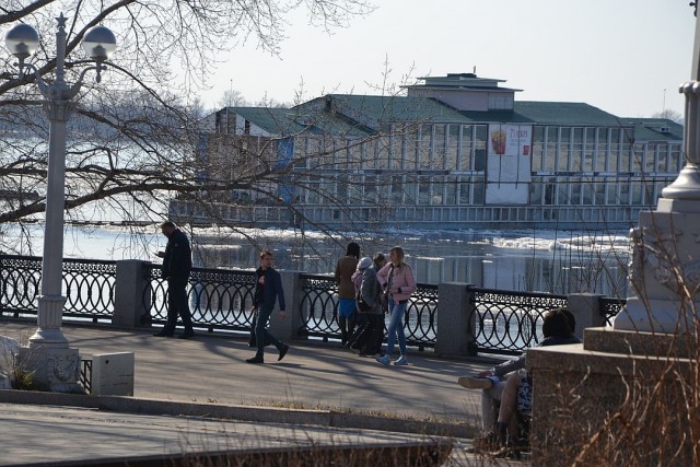 В Самаре вместе со льдом от берега оторвался ресторан «Старая пристань»