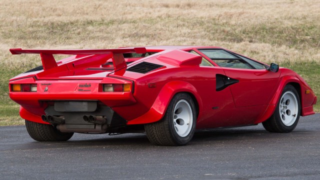 Lamborghini возродила Countach