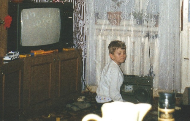 Домашняя игровая атмосфера 90-х