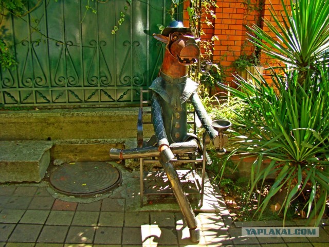 Необычные статуи мира