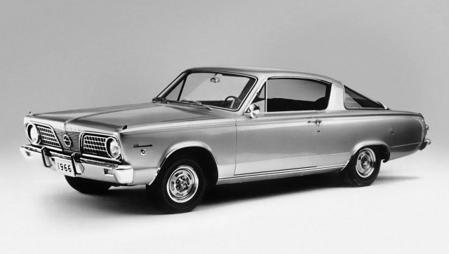 60 лет Plymouth Barracuda