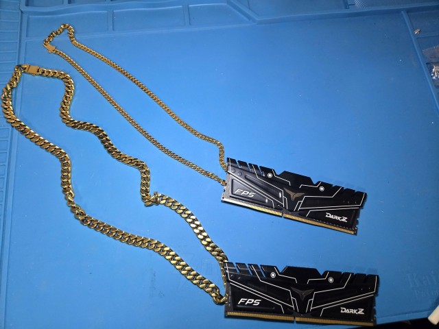 Samsung отказался продавать память… Samsung