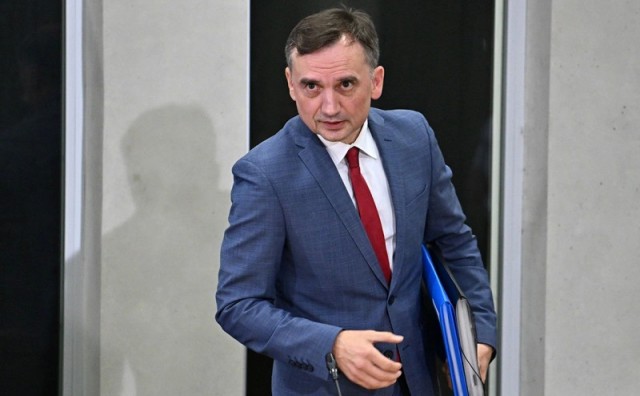 Экс-министр Польши, получивший убежище в Венгрии при Орбане, бежал в США