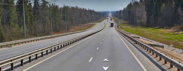 Семья ехала на отдых: На трассе М-10 в Тверской области мама, папа и двое детей погибли в ДТП с КАМАЗом