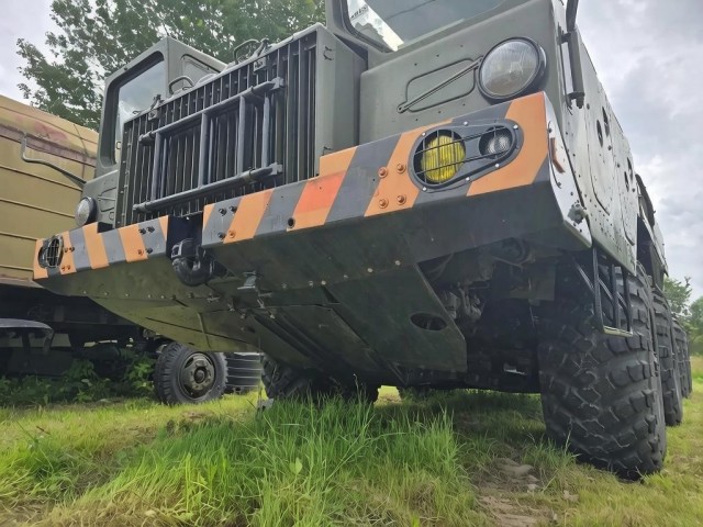 МАЗ-543 «Ураган» продают по цене старого Land Cruiser