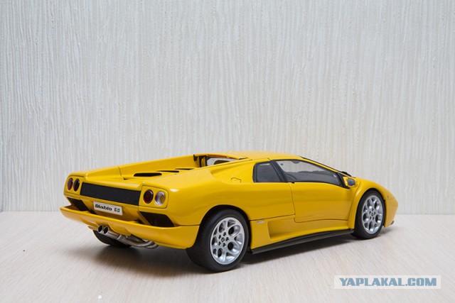 Lamborghini в масштабе 1:18