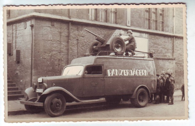 Чем больше знаешь - тем меньше знаешь.