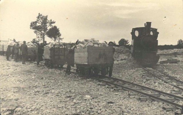 Концентрационный лагерь на территории шахты. много текста и фото 1941-1944