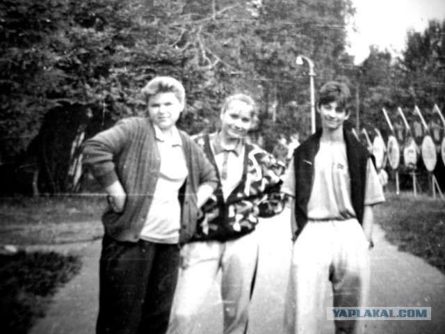Моднявые девченки из конца 80х, начала 90х